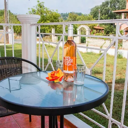 Kiones Apartamento *