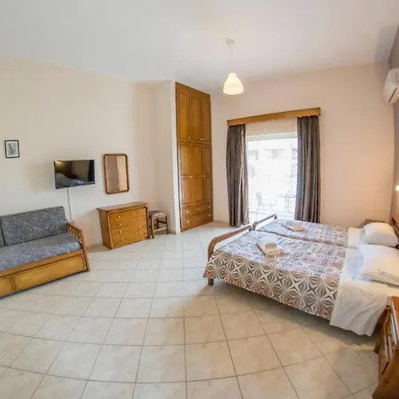 Kiones Apartament *