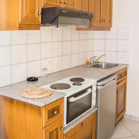 Apartament Kiones *